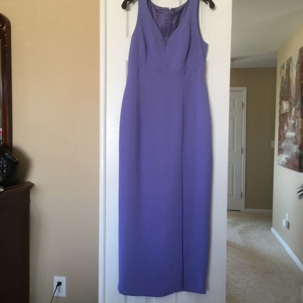 Stunning Lavander color cocktail dress sz 8